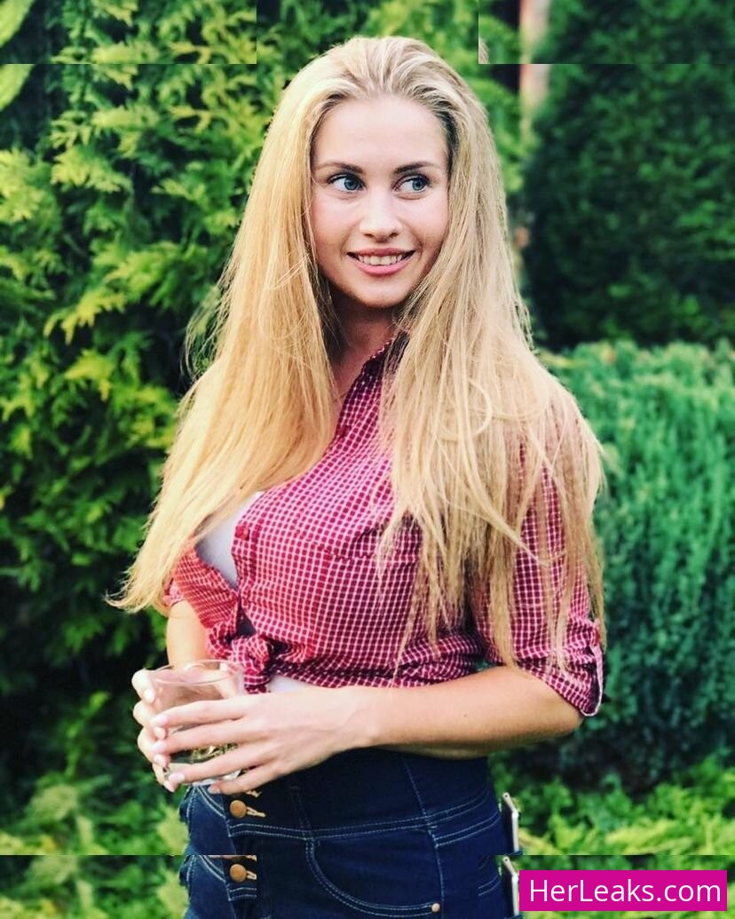 Olga Velichko - Image 46