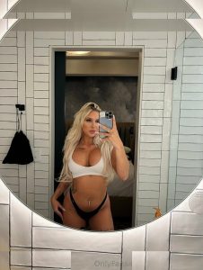 Paris Ren - Image 9