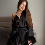 Riana Brooks - Image 7