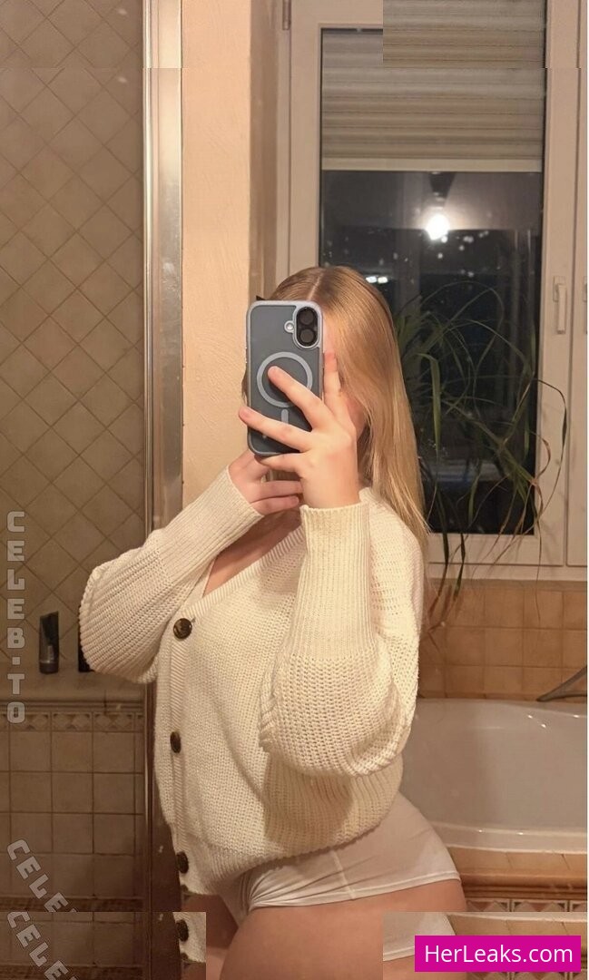 sophie.mzt - Image 107