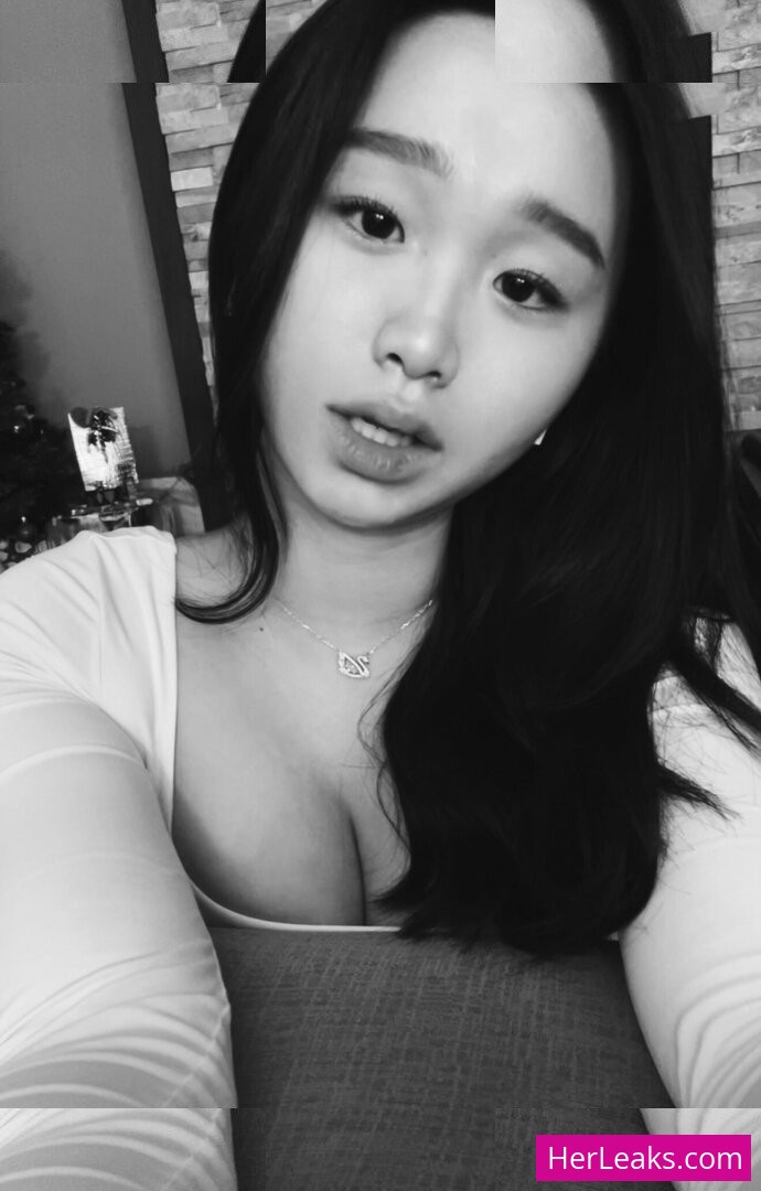 Sua Lee - Image 39