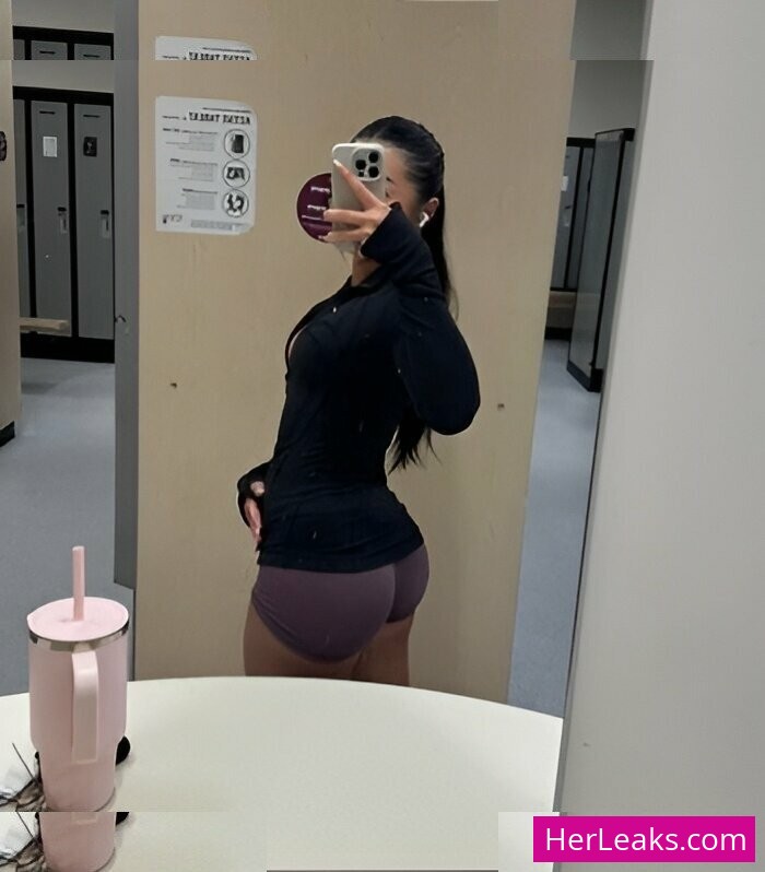 Sua Lee - Image 2