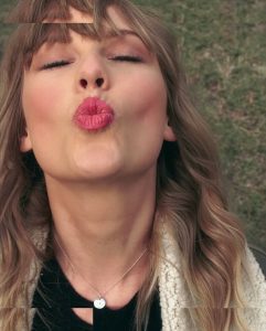 Taylor Swift - Image 75