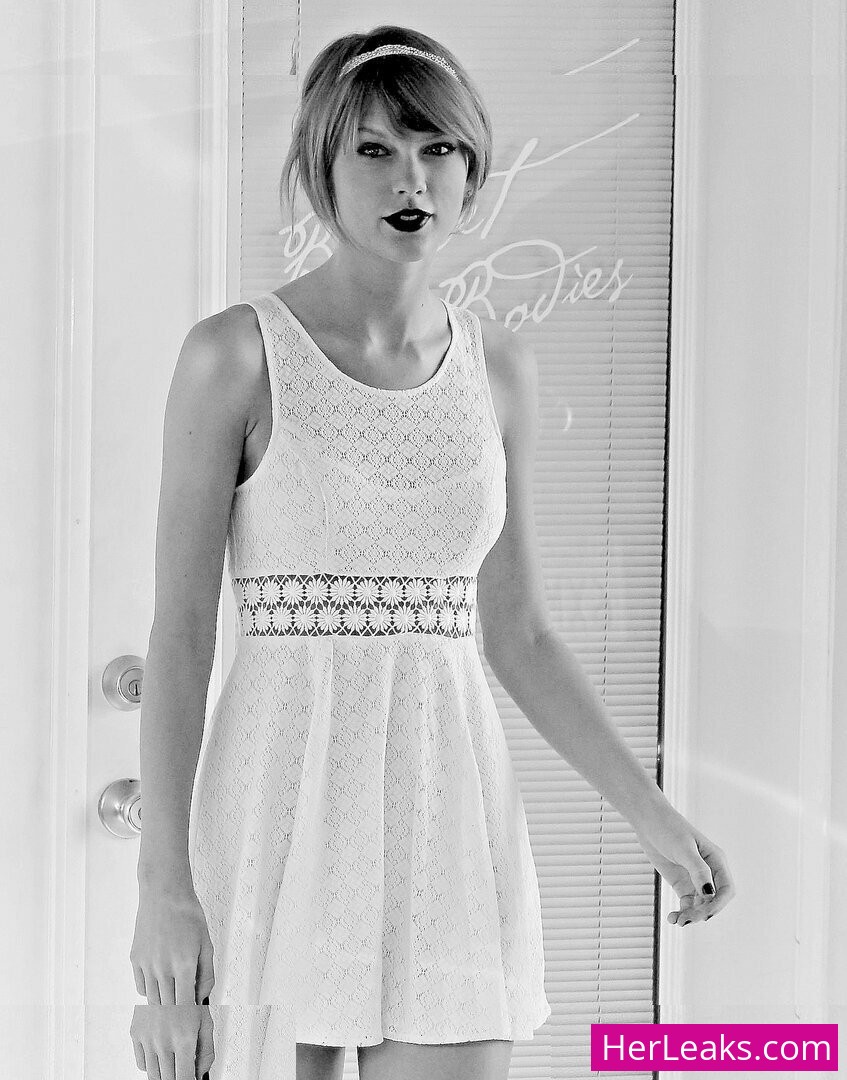 Taylor Swift - Image 9