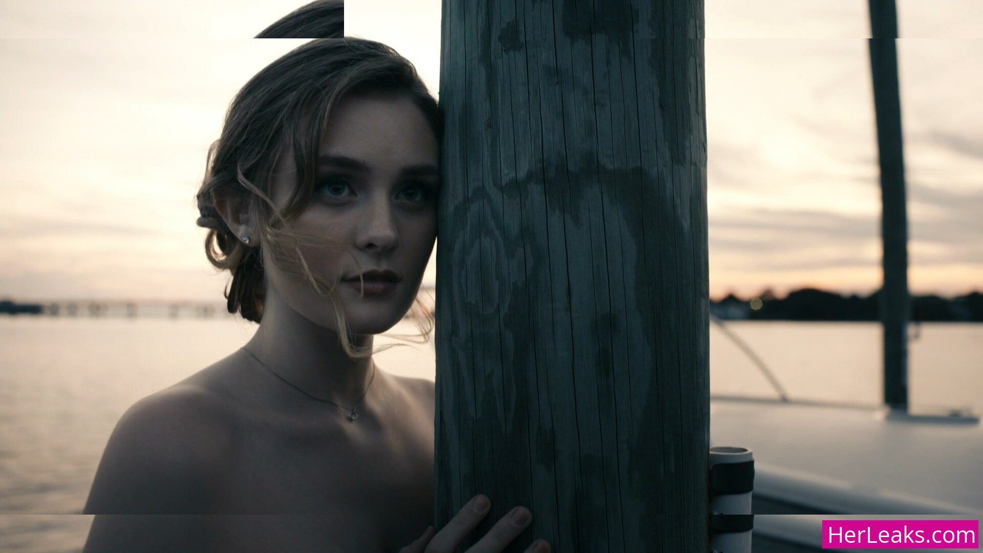 Victoria Cox - Image 10