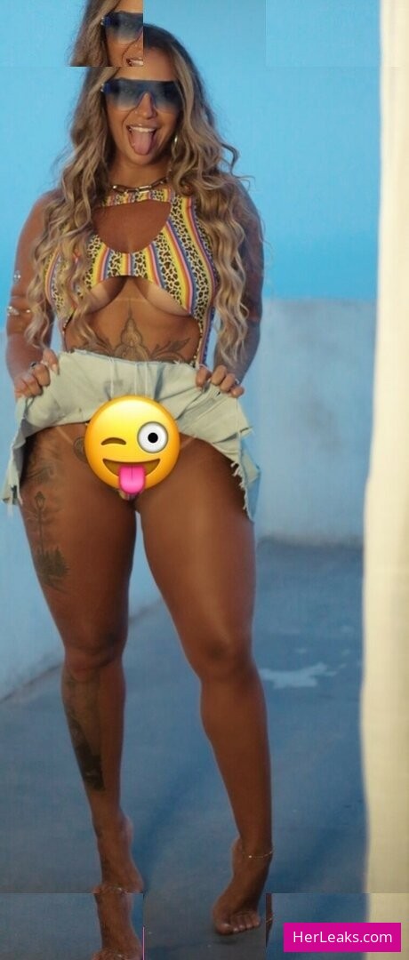 Debora Brasil 21 - Image 17