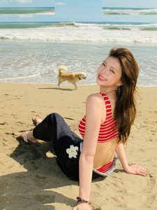 Elyn Leong - Image 139