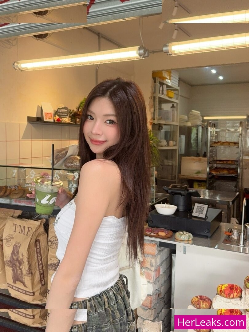 Elyn Leong - Image 131