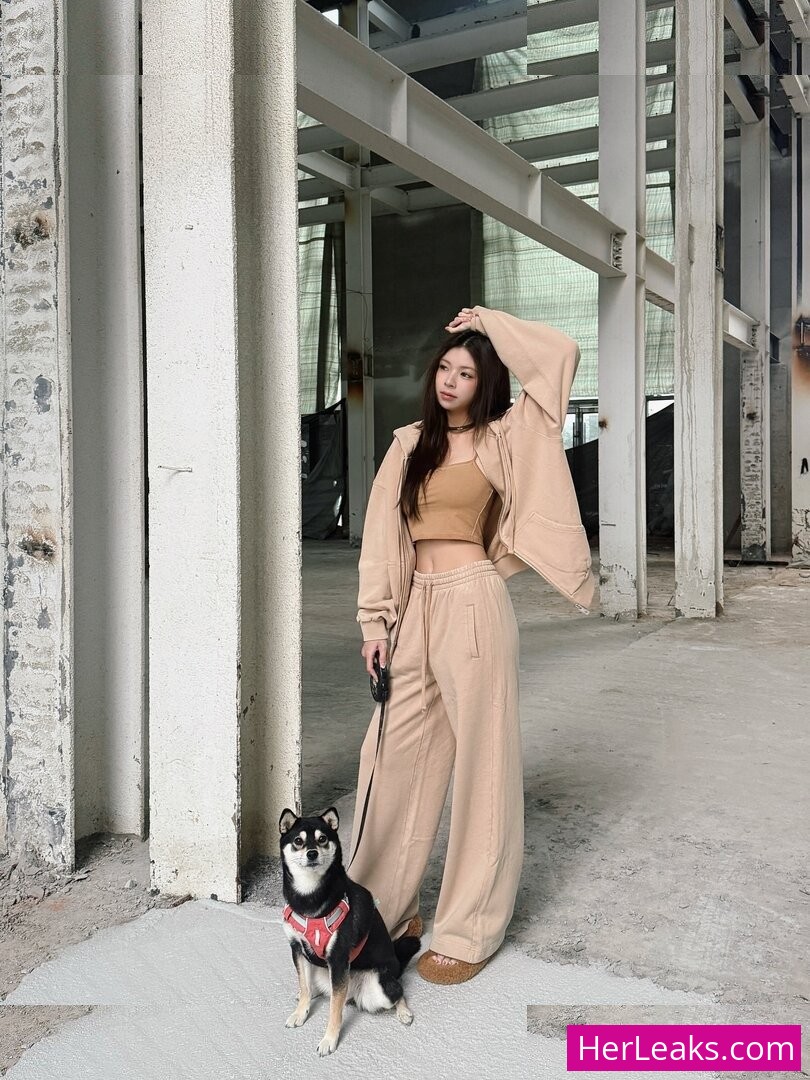 Elyn Leong - Image 126