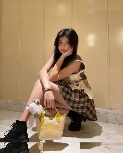 Elyn Leong - Image 103