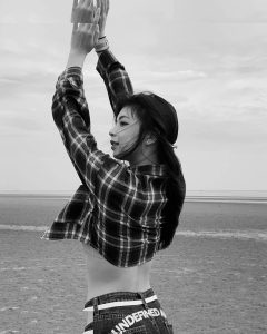 Elyn Leong - Image 96