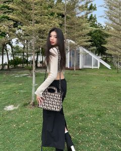 Elyn Leong - Image 74