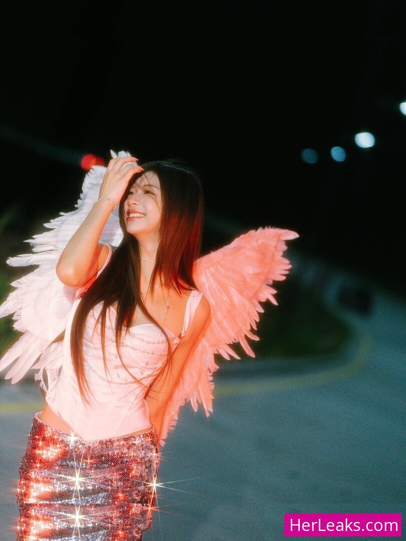 Elyn Leong - Image 72