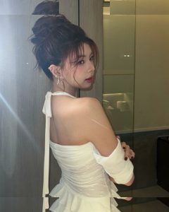 Elyn Leong - Image 51
