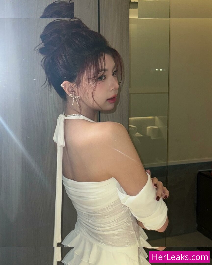 Elyn Leong - Image 51