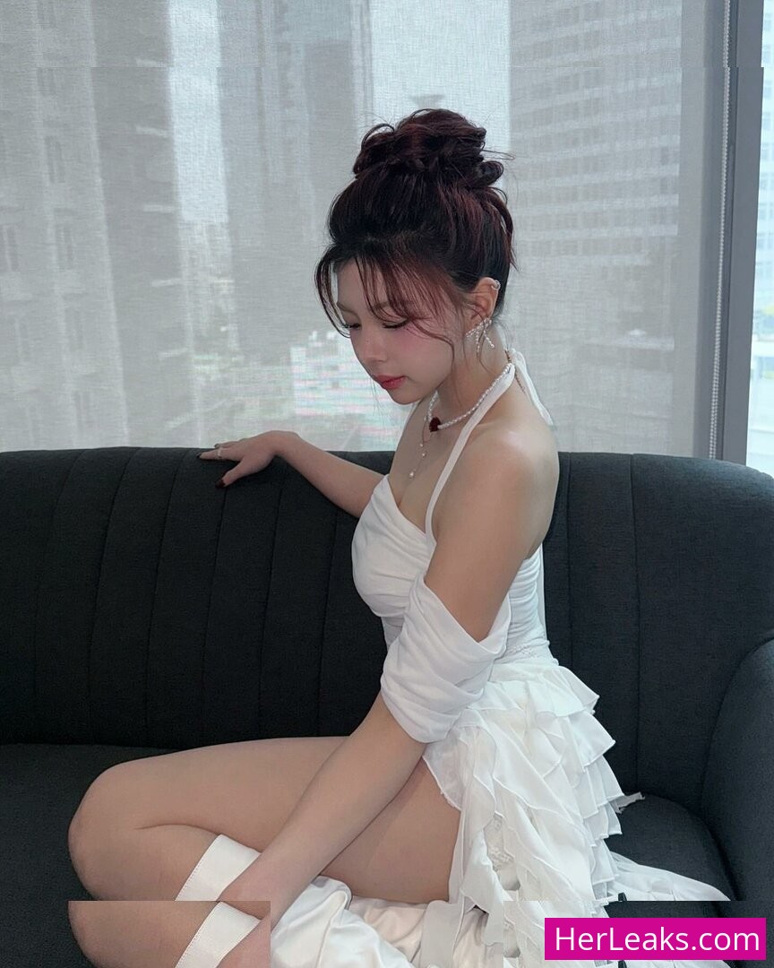 Elyn Leong - Image 48
