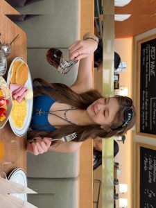 Elyn Leong - Image 22