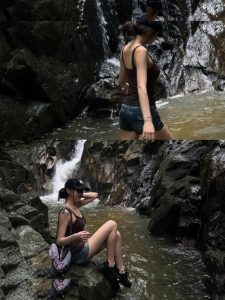Elyn Leong - Image 17