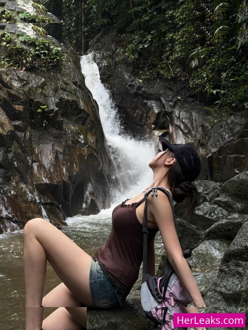 Elyn Leong - Image 15