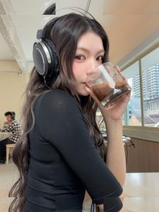 Elyn Leong - Image 7
