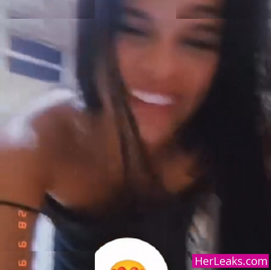 Laura Santos - Image 13