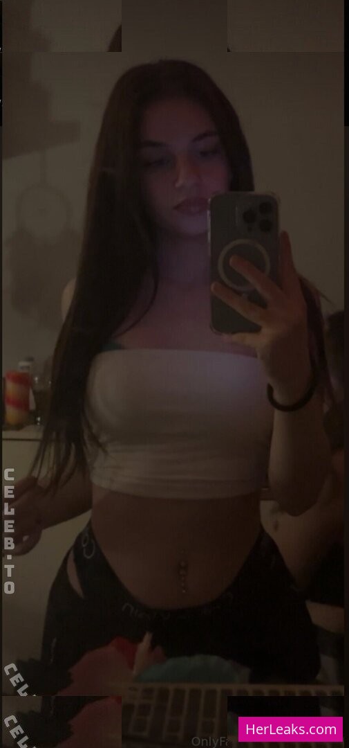 Lena Devis - Image 147