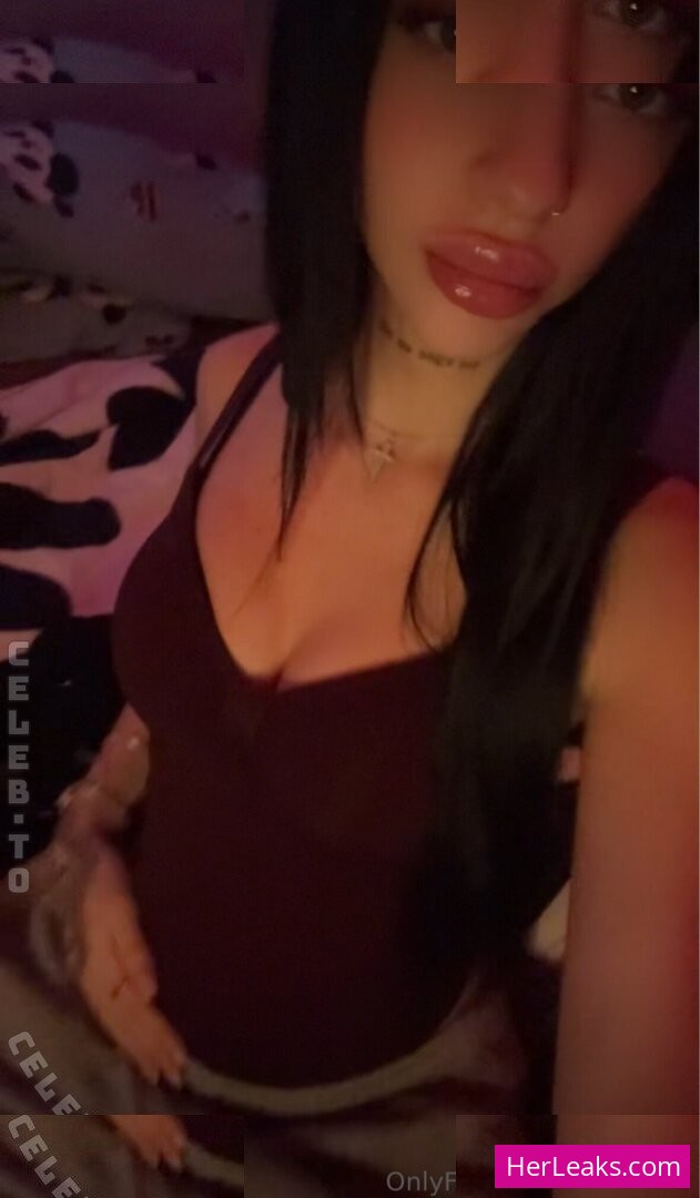 Lena Devis - Image 42