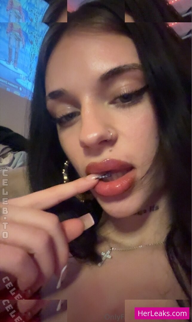 Lena Devis - Image 38