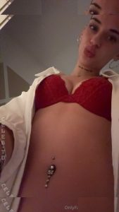 Lena Devis - Image 21