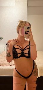 Leyla Petrow - Image 6