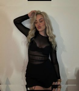 Leyla Petrow - Image 2