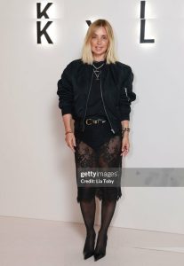 Louise Redknapp - Image 10