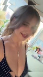 Sara Dobrik - Image 46